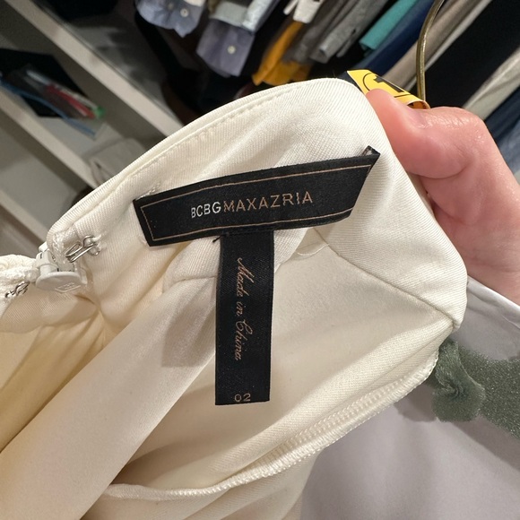 BCBG MAXAZRIA DRESS - Picture 6 of 6